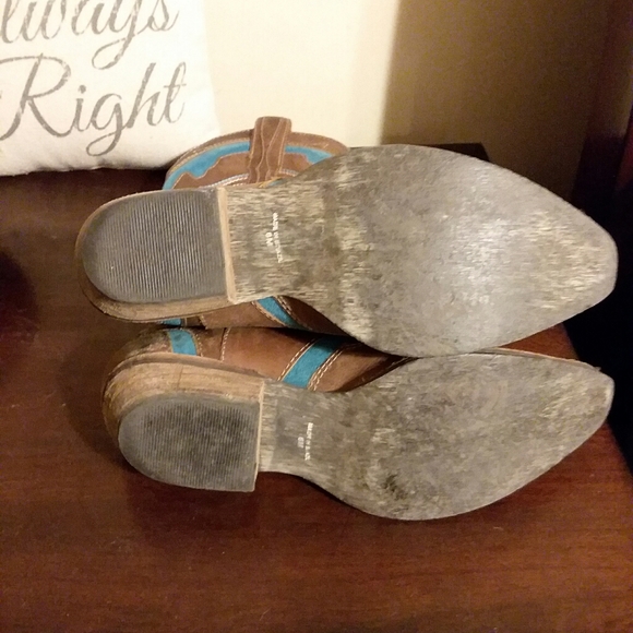 Boots - Picture 2 of 4